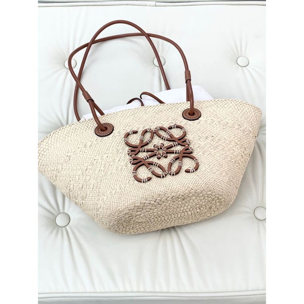 Loewe Women Pre-Loved Bag Brand New Condition - Picture 4 of 8